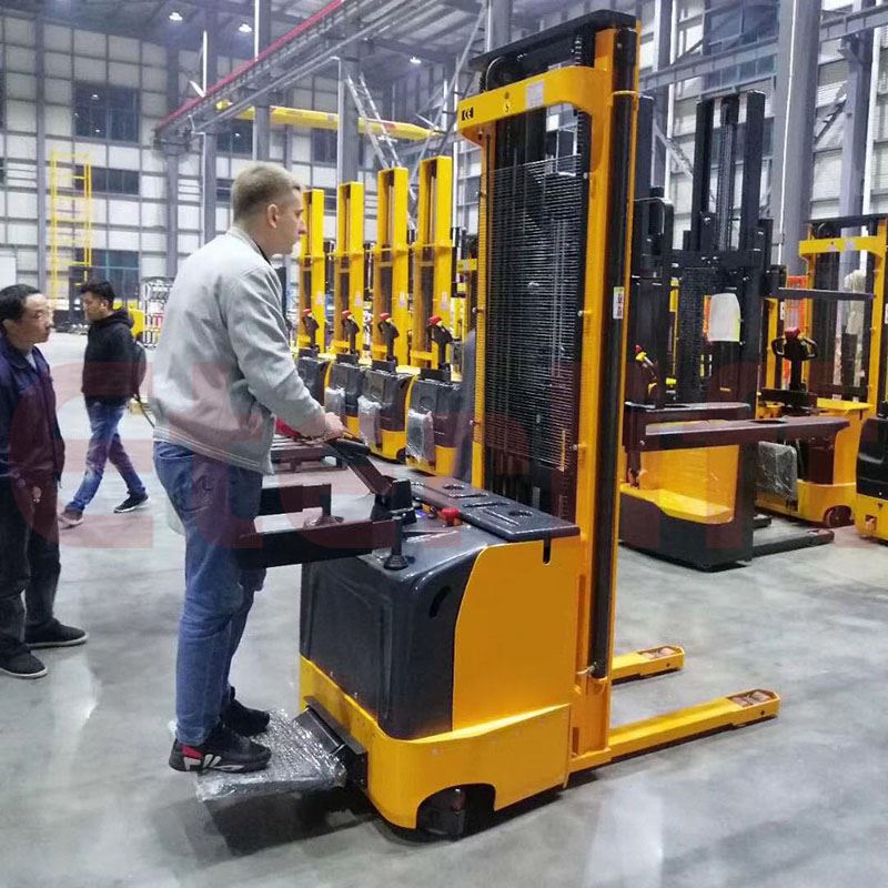 electric reach stacker